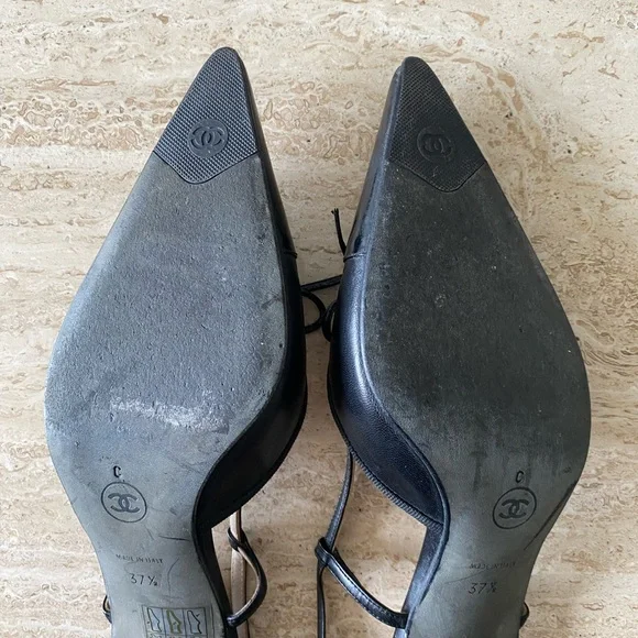 Vintage Chanel CC Bow Cap Toe Slingback Heels - Picture 11 of 11